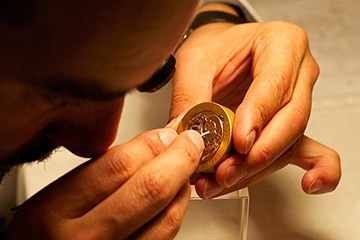 无锡卡地亚手表售后维修点位置